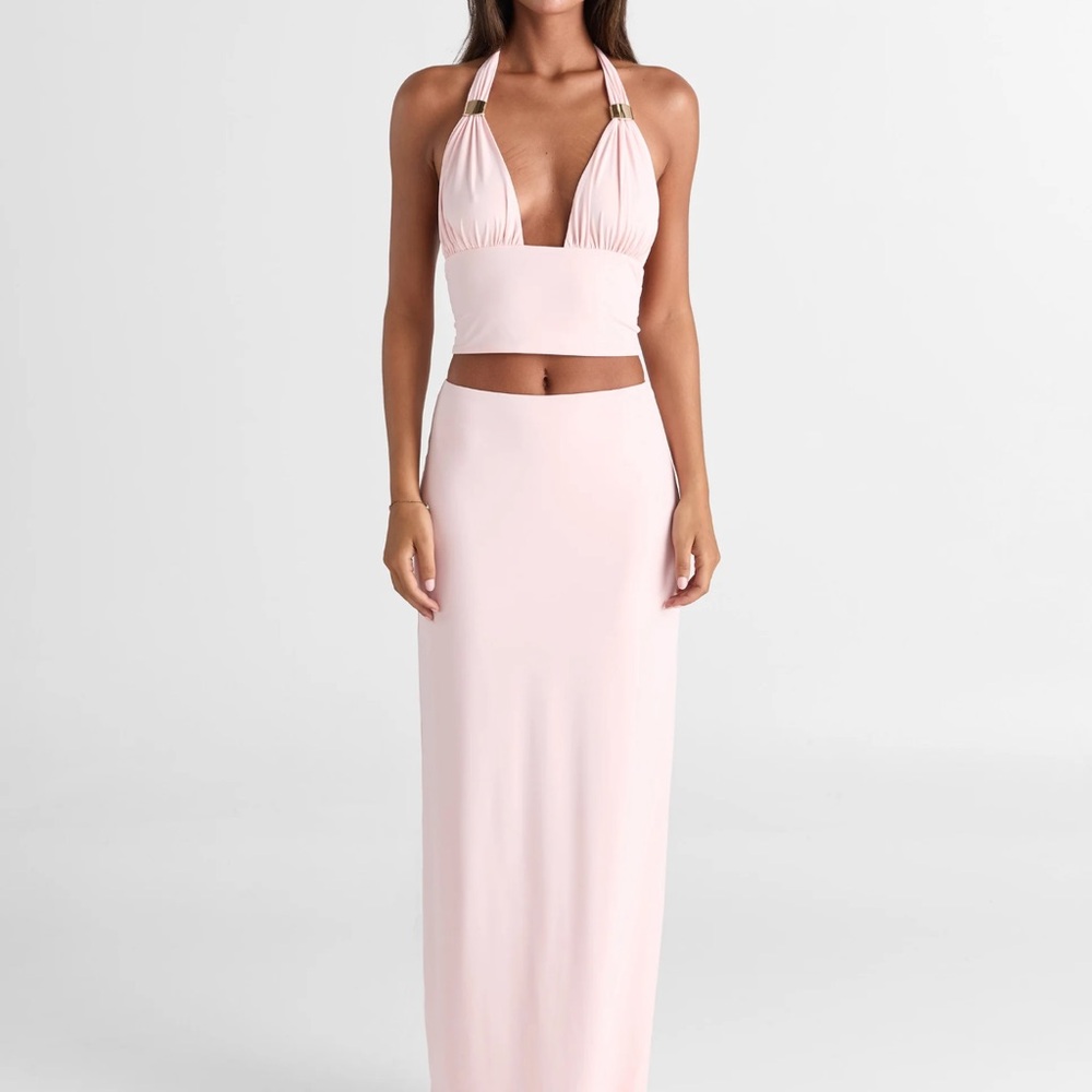 Elegant Pink Halter Maxi Dress